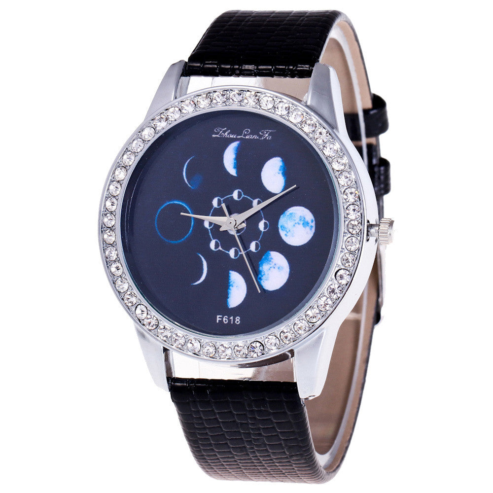 Women's Leather wrist band With Simulated Quartz Round Watch